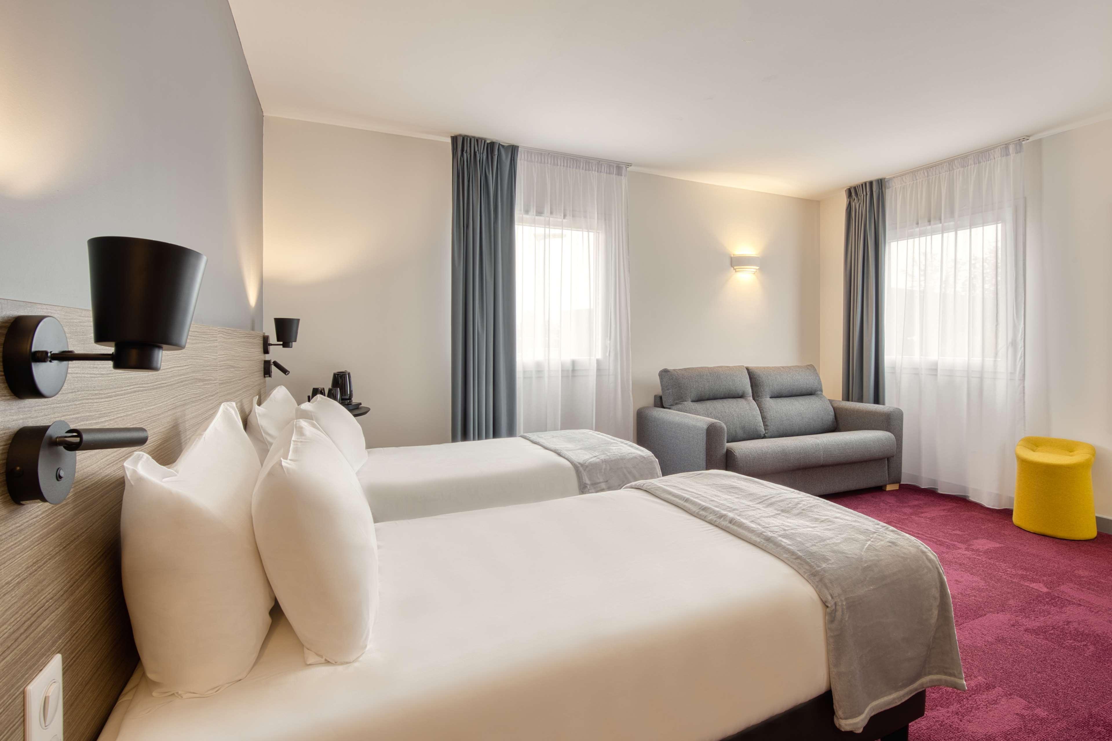 Sure Hotel By Best Western Les Portes De Montauban Esterno foto